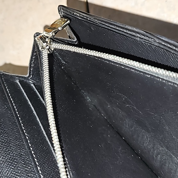 Louis Vuitton Black Epi Leather Sarah Wallet CA4039 GUC - Picture 12 of 17